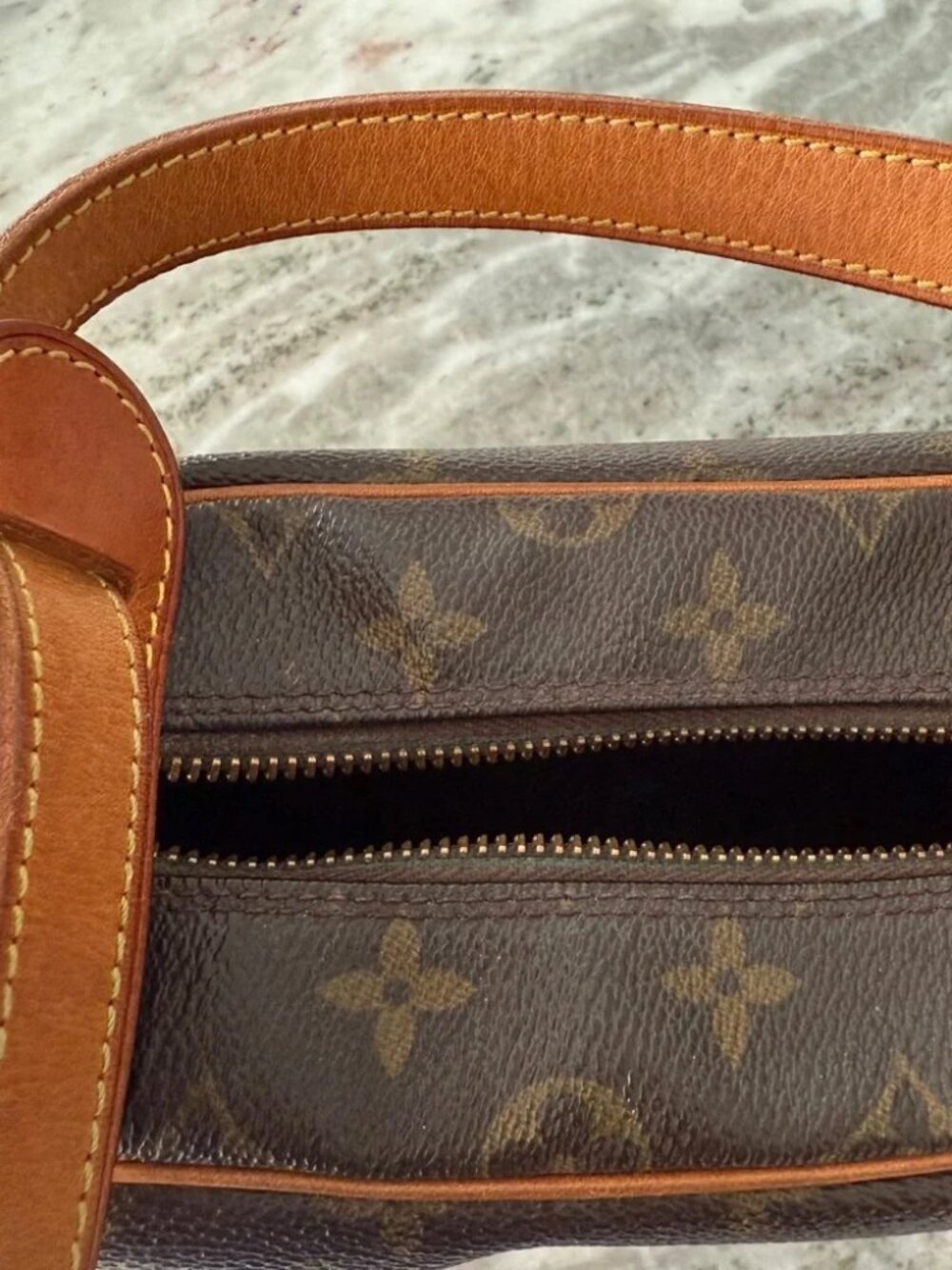RARE vintage Louis Vuitton Boulagne monogram handbag--exceptionally good - Picture 11 of 14